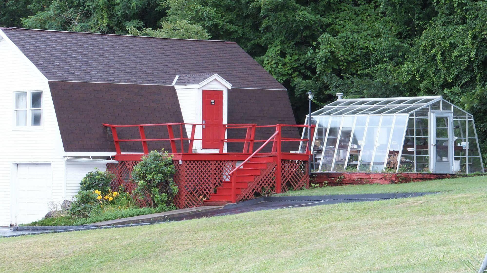 Economy Lodge 682 Main St Sturbridge Exterior foto